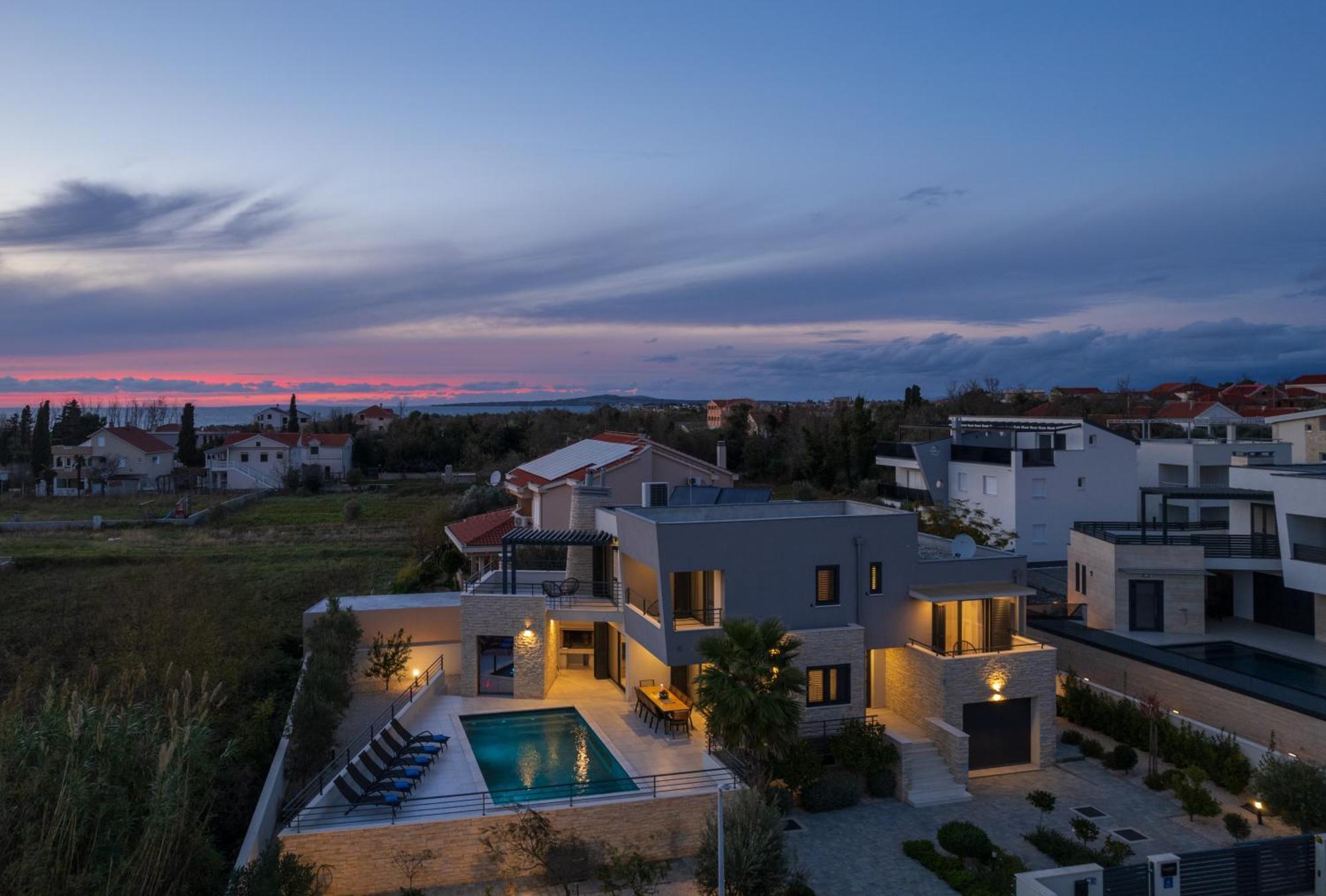 Villa Roca With Heated Pool And Sauna بريفلاكا المظهر الخارجي الصورة