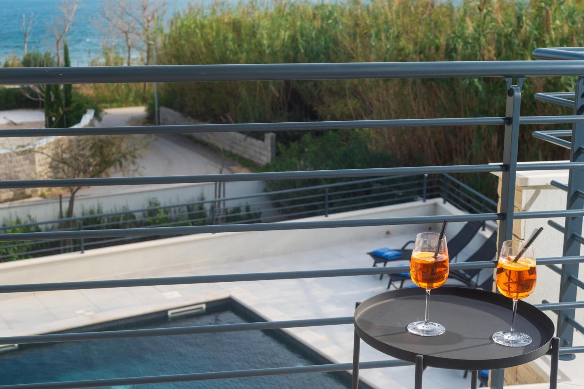 Villa Roca With Heated Pool And Sauna بريفلاكا المظهر الخارجي الصورة